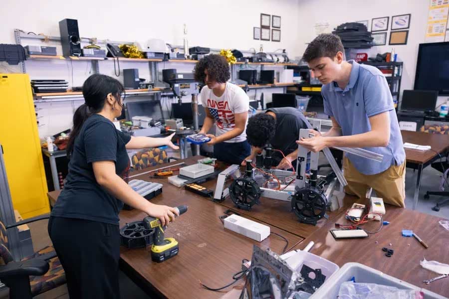 NASA's Lunabotics Challenge reveals the limits of robot autonomy
